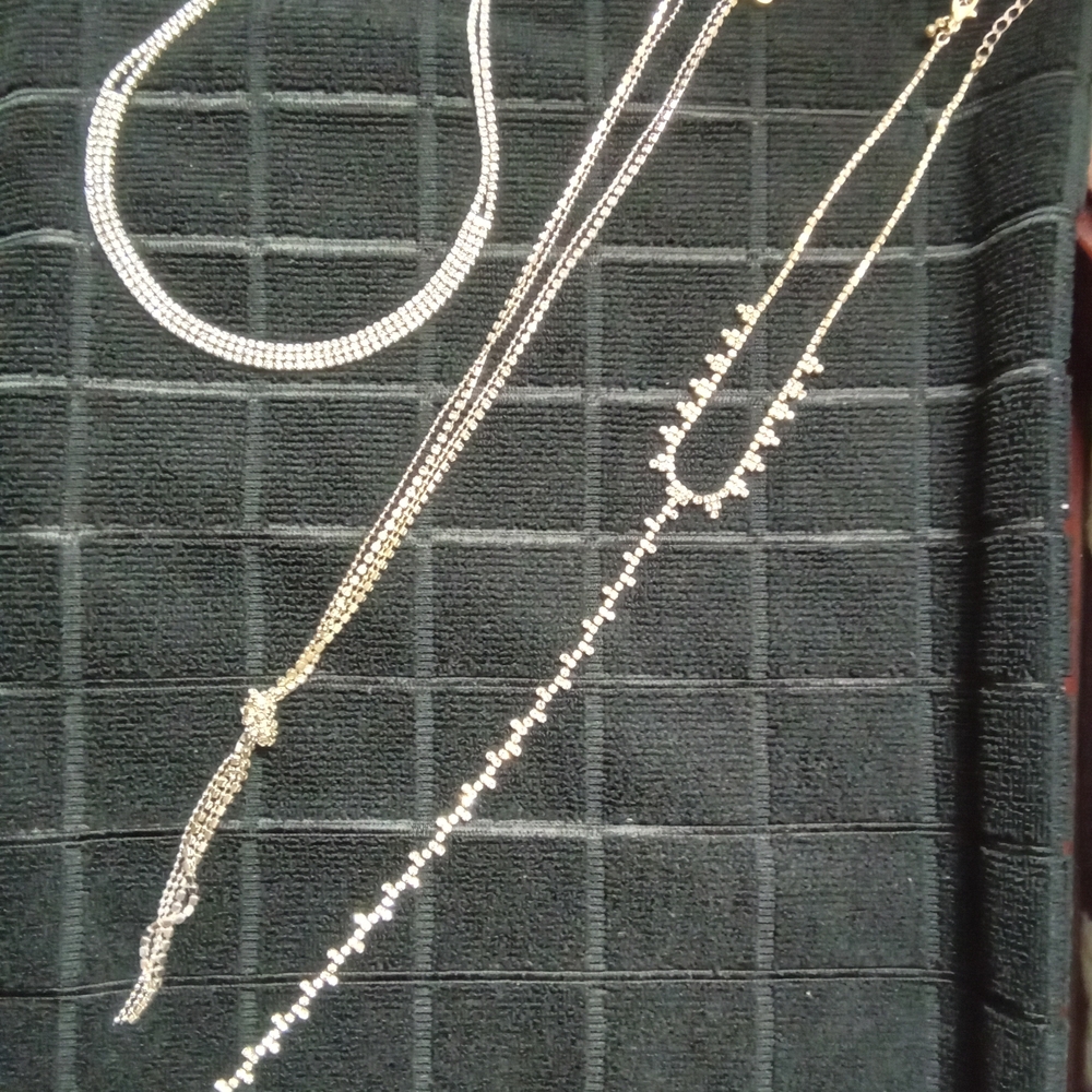Women's Necklaces‎ with Sparkling Accents. Perfect for Prom Or Homecoming.